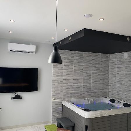 Appartement Spa Gingko, N1 Valenciennes, Wifi, Netflix Aulnoy-lez-Valenciennes Zewnętrze zdjęcie